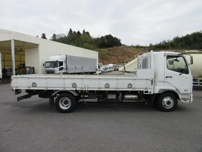 三菱 ファイター 中型/増トン 平ボディ 床鉄板 PDG-FK71Rの中古トラック画像3