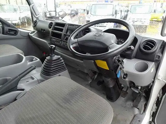日野 デュトロ 小型 クレーン付 4段 ラジコンの中古トラック画像7