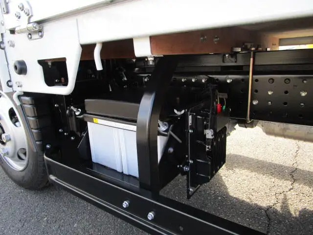三菱 キャンター 小型 平ボディ アルミブロック 2RG-FEAV0の中古トラック画像19