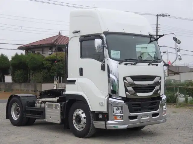 いすゞ ギガ 大型 トラクター ハイルーフ 1デフの中古トラック画像2