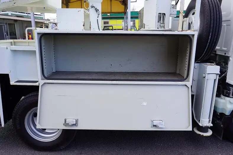 いすゞ エルフ 小型 高所・建柱車 高所作業車 電工仕様の中古トラック画像11
