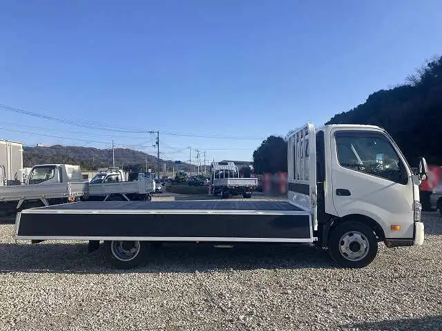 日野 デュトロ 小型 平ボディ 2RG-XZU712M R3の中古トラック画像4