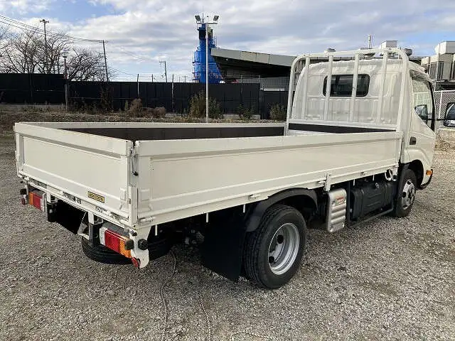 トヨタ ダイナ 小型 平ボディ 2RG-XZC645 R2の中古トラック画像2