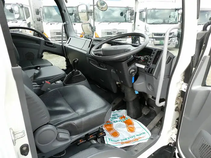 いすゞ フォワード 中型/増トン ウイング ベッド TKG-FRR90S2の中古トラック画像11