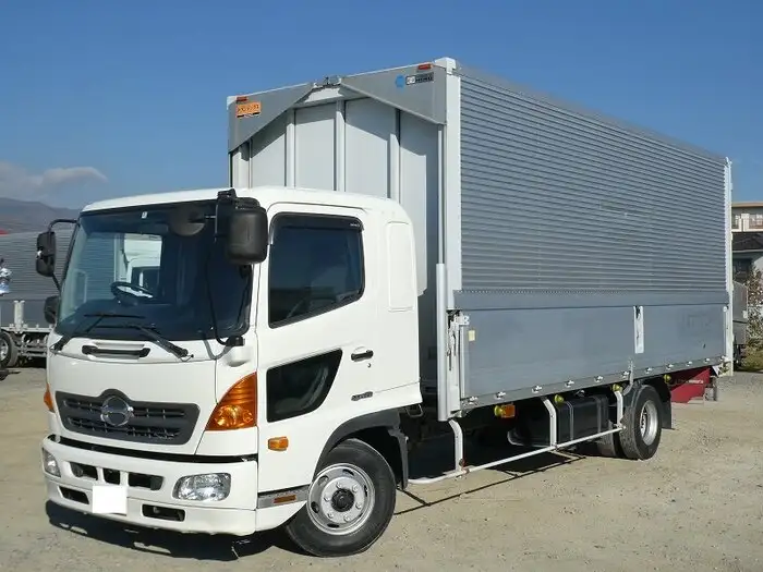 日野 レンジャー 中型/増トン ウイング ベッド TKG-FD9JLAAの中古トラック画像1