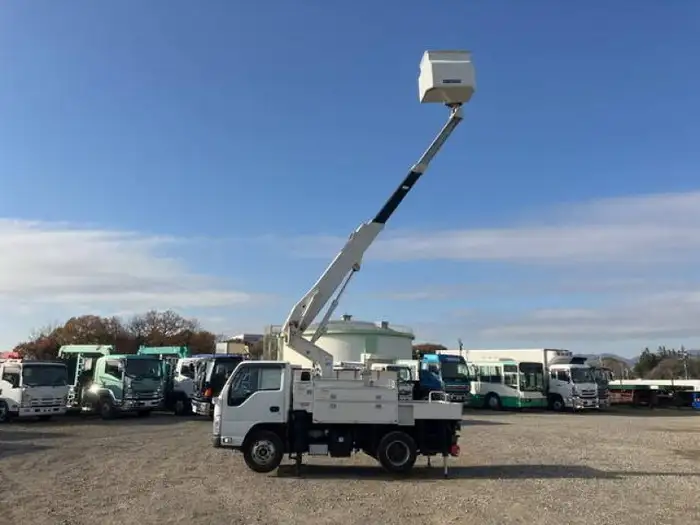 いすゞ エルフ 小型 高所・建柱車 高所作業車 電工仕様の中古トラック画像7