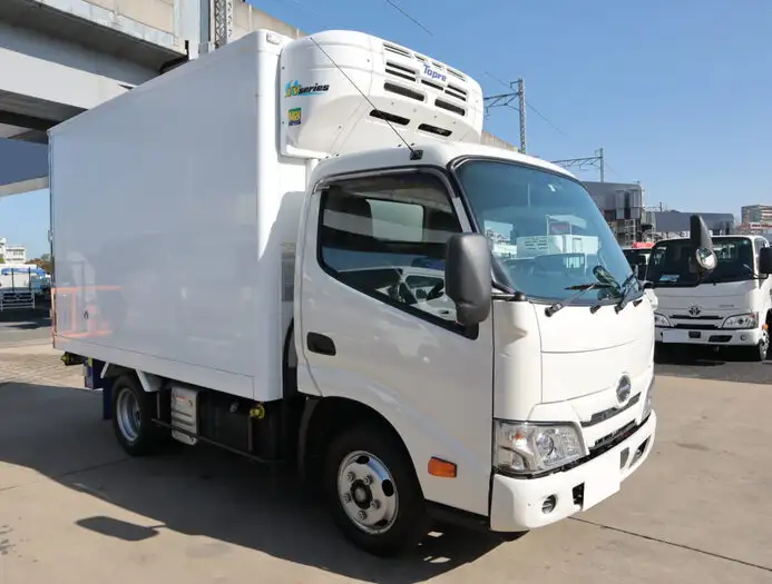 日野 デュトロ 小型 冷凍冷蔵 低温 スタンバイの中古トラック画像2