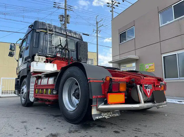 いすゞ ギガ 大型 トラクター ハイルーフ 1デフの中古トラック画像5