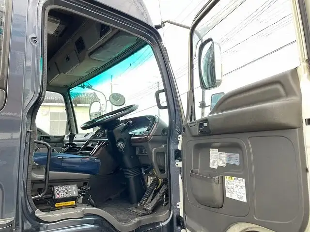 いすゞ ギガ 大型 トラクター ハイルーフ 1デフの中古トラック画像13
