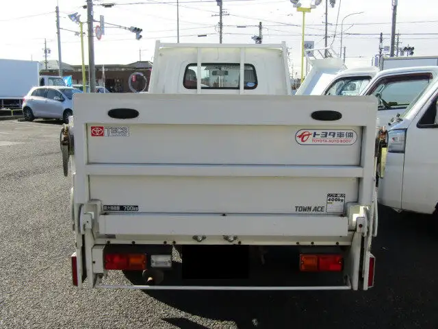 トヨタ タウンエース 小型 平ボディ パワーゲート DBF-S402Uの中古トラック画像3
