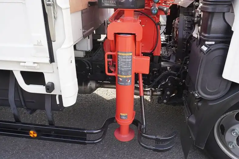 トヨタ ダイナ 小型 クレーン付 ワイドロング TKG-XZU720 の中古 トヨタ ダイナ 小型 クレーン付 ワイドロング TKG-XZU720 の中古