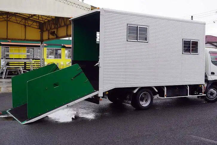 日野 デュトロ 小型 特殊車両 BDG-XZU414M H22の中古トラック画像4