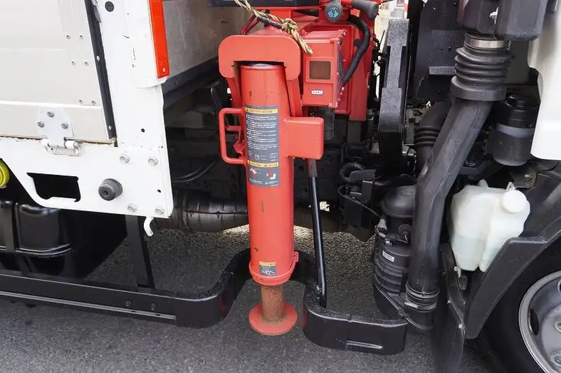 いすゞ エルフ 小型 クレーン付 アルミブロック 6段の中古トラック画像11