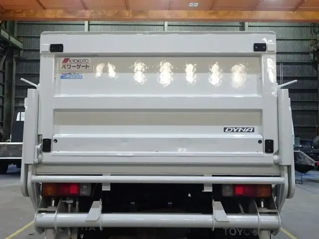 トヨタ ダイナ 小型 平ボディ ショート KK-XZU362 の中古