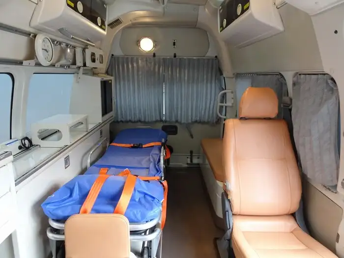 トヨタ ハイエース 小型 特殊車両 CBF-TRH226S H18の中古トラック画像11