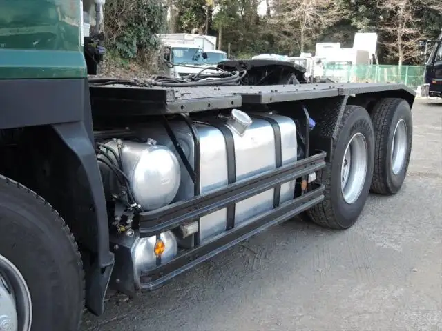 いすゞ ギガ 大型 トラクター ハイルーフ 2デフの中古トラック画像8