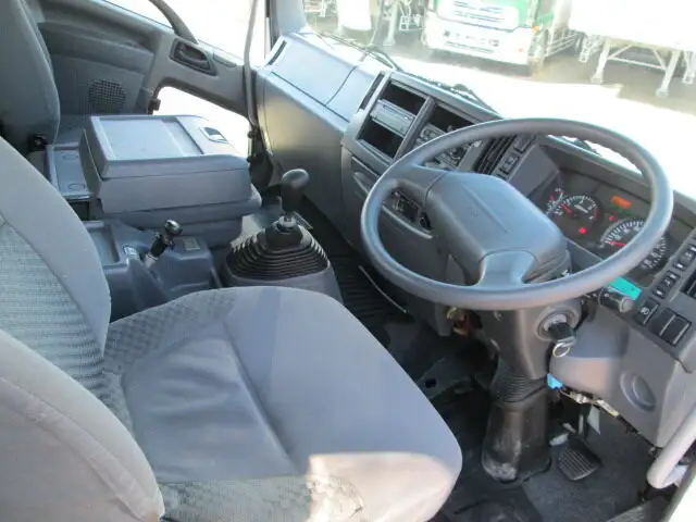 いすゞ フォワード 中型/増トン 特殊車両 LKG-FTR90S2 H22の中古トラック画像10