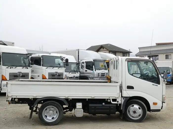 日野 デュトロ 小型 平ボディ SKG-XZU675M H24の中古トラック画像6