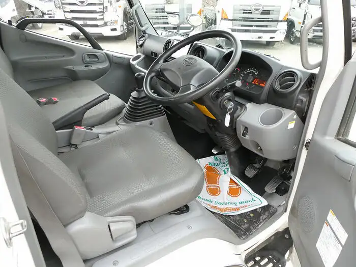 日野 デュトロ 小型 平ボディ SKG-XZU675M H24の中古トラック画像13