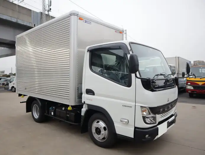 三菱 キャンター 小型 アルミバン 2RG-FBA20 R4の中古トラック画像2