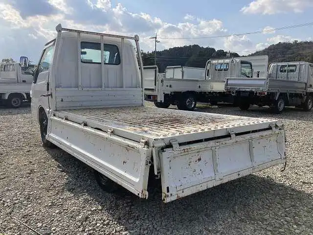 マツダ ボンゴ 小型 平ボディ KQ-SKF2T H16の中古トラック画像5