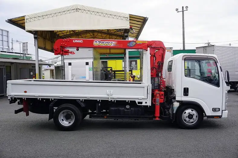 いすゞ エルフ 小型 クレーン付 4段 ラジコンの中古トラック画像2