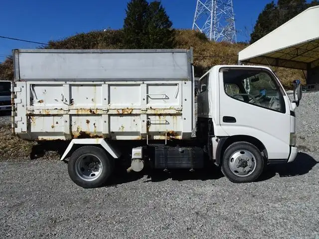 トヨタ ダイナ 小型 ダンプ 土砂禁 BDG-XZU368Dの中古トラック画像3