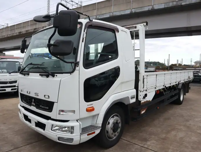 三菱 ファイター 中型/増トン 平ボディ TKG-FK62FY H27の中古トラック画像1