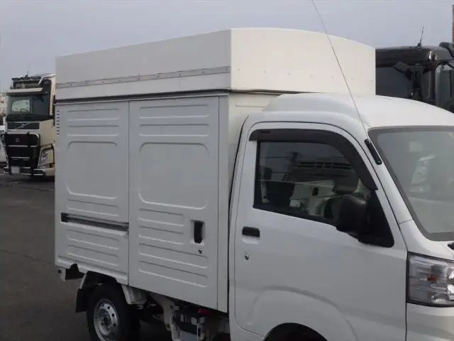 ダイハツ ハイゼット アルミバン EBD-S500P H30の中古トラック画像3