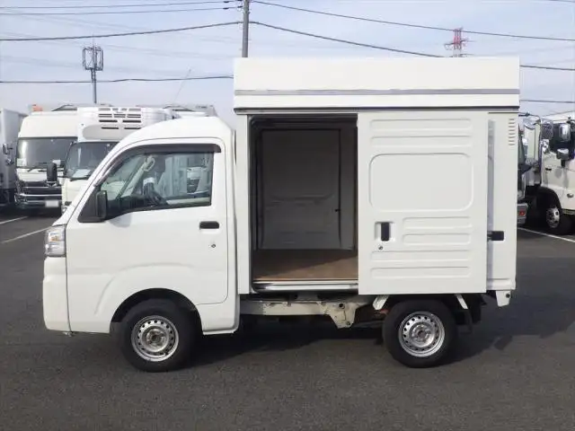 ダイハツ ハイゼット アルミバン EBD-S500P H30の中古トラック画像4