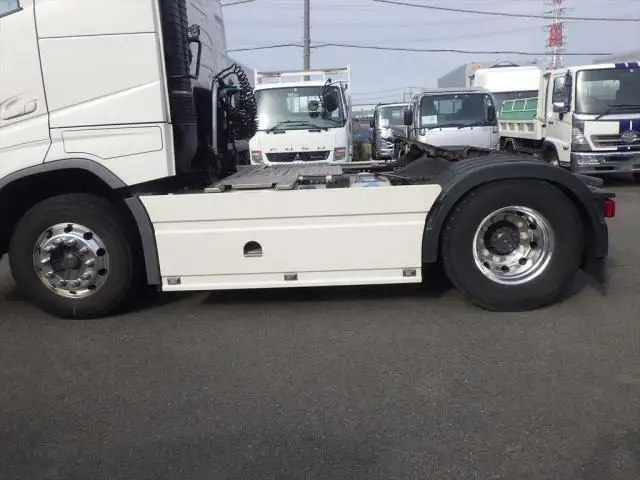ボルボ トラック 大型 トラクター ハイルーフ 1デフの中古トラック画像5