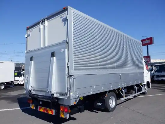 三菱 ファイター 中型/増トン ウイング パワーゲート ベッドの中古トラック画像3