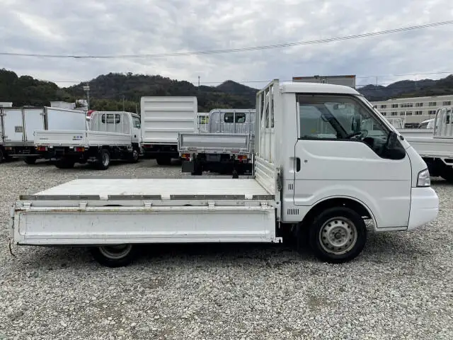 マツダ ボンゴ 小型 平ボディ TC-SK82T H16の中古トラック画像5