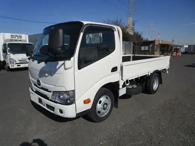 日野 デュトロ 小型 平ボディ 2RG-XZU605M R2の中古トラック画像1