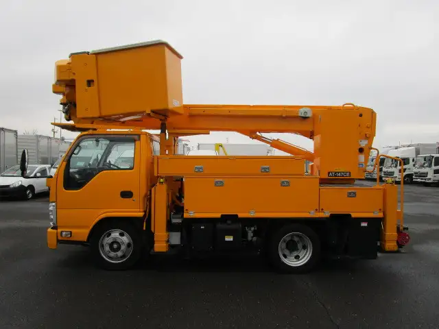 いすゞ エルフ 小型 高所・建柱車 高所作業車 電工仕様の中古トラック画像4