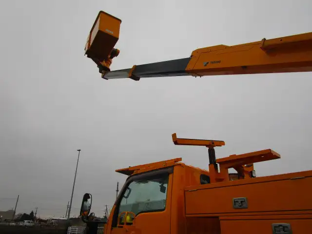 いすゞ エルフ 小型 高所・建柱車 高所作業車 電工仕様の中古トラック画像8