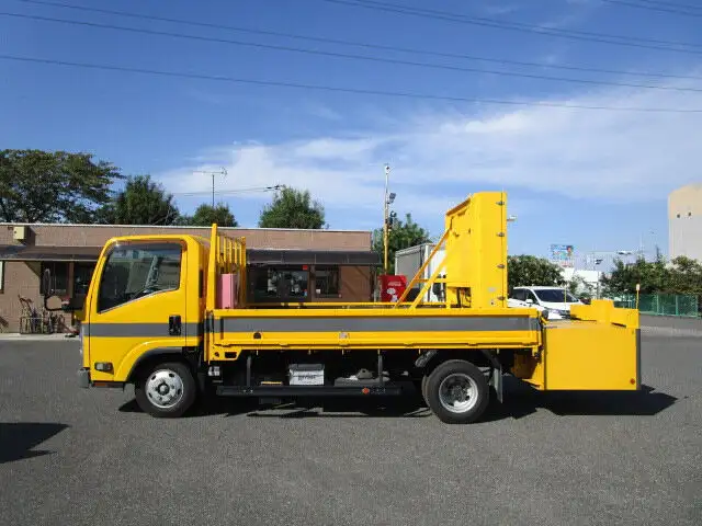 いすゞ エルフ 小型 特殊車両 TRG-NLR85AR H29の中古トラック画像4
