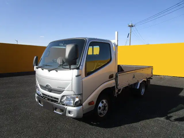 トヨタ ダイナ 小型 平ボディ ABF-TRY230 H30の中古トラック画像1