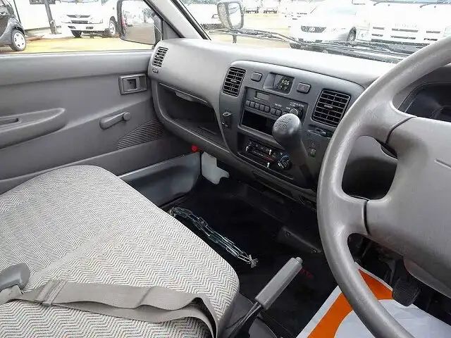 トヨタ タウンエース 小型 平ボディ GK-KM85 H18の中古トラック画像12