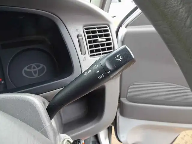 トヨタ タウンエース 小型 平ボディ GK-KM85 H18の中古トラック画像15