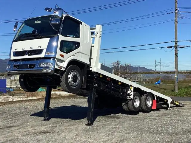 三菱 ファイター 中型/増トン 車両重機運搬 ウインチ ベッドの中古トラック画像1