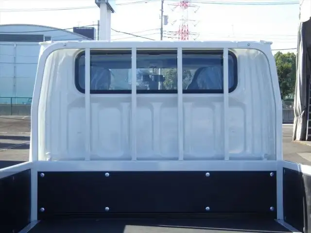 三菱 キャンター 小型 平ボディ Wキャブ 2RG-FBA20の中古トラック画像8