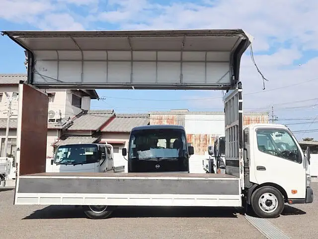 トヨタ ダイナ 小型 ウイング 幌ウイング 床鉄板の中古トラック画像8