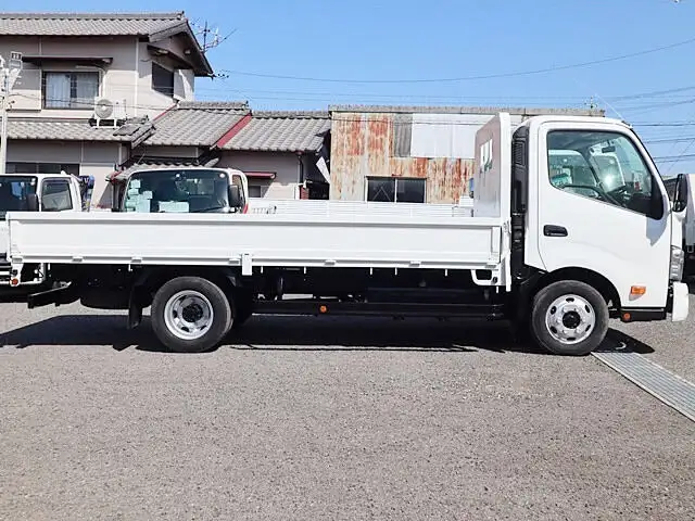 日野 デュトロ 小型 平ボディ 床鉄板 TKG-XZU710Mの中古トラック画像5