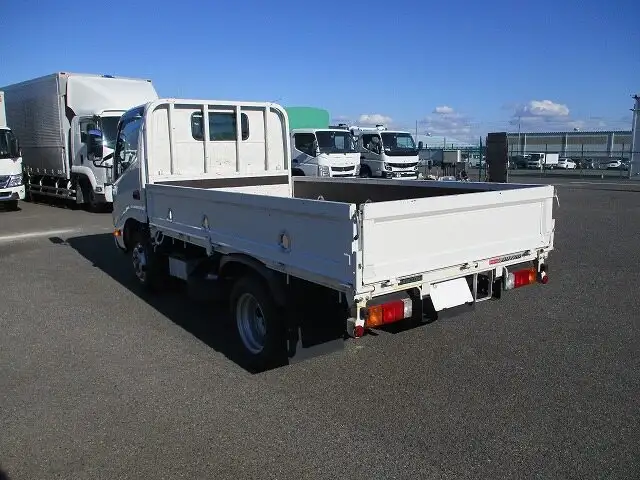 日野 デュトロ 小型 平ボディ 床鉄板 2RG-XZC605Mの中古トラック画像4