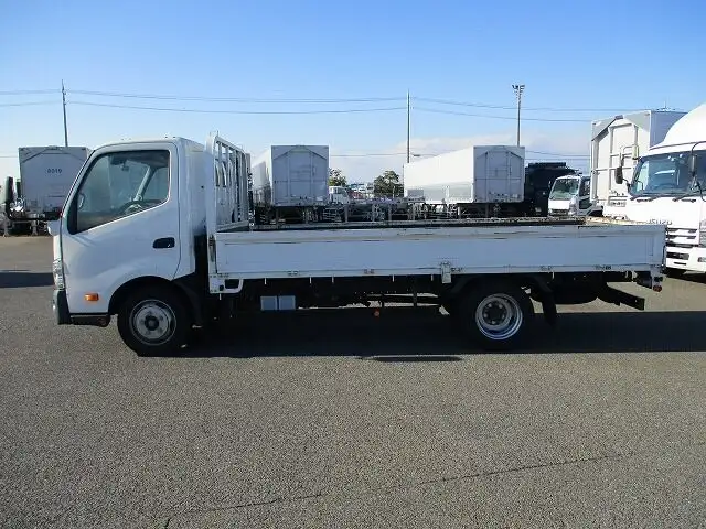 トヨタ ダイナ 小型 平ボディ TPG-XZU710 H29の中古トラック画像3