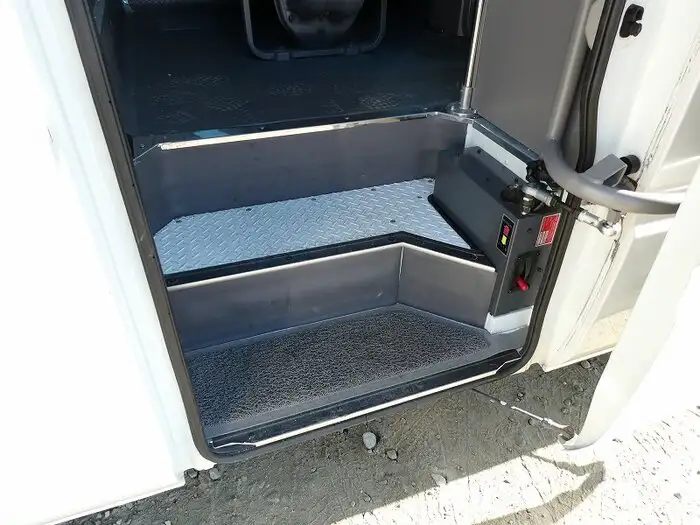 日産 シビリアン 小型 バス マイクロバス ABG-DHW41の中古トラック画像13