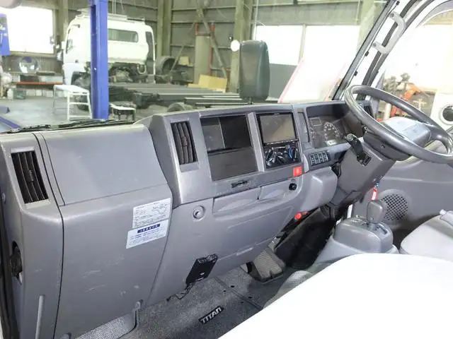 いすゞ エルフ 小型 平ボディ Wキャブ TRG-LHS85Aの中古トラック画像12