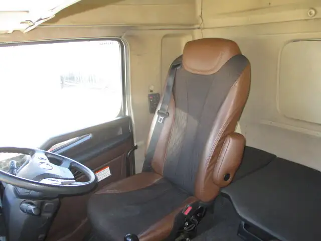 日野 プロフィア 大型 トラクター ハイルーフ 1デフの中古トラック画像7