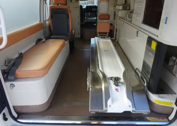 トヨタ ハイエース 小型 特殊車両 CBF-TRH226S H26の中古トラック画像11